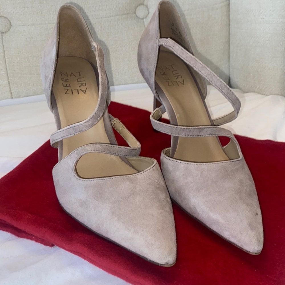 Tan heels